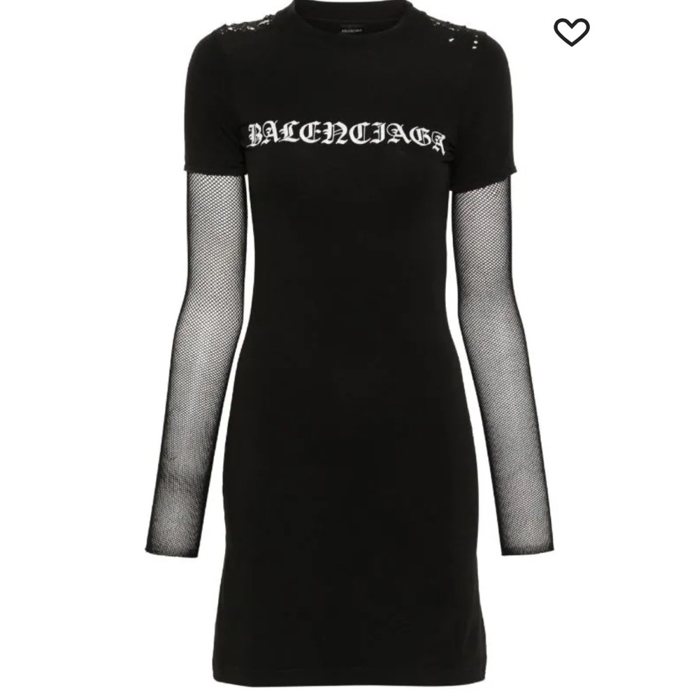 Comes with box, tags, brand new